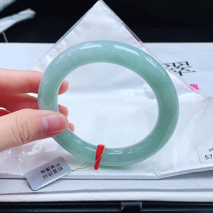 翡翠手镯（圆镯）未镶嵌缅甸天然a货手镯57