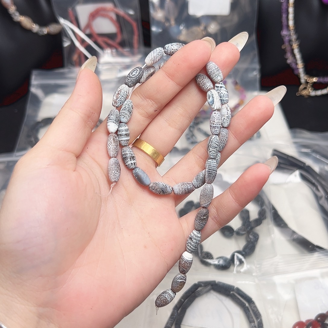 迎***来玛瑙/玉髓未镶嵌珠宝半成品l711 专拍