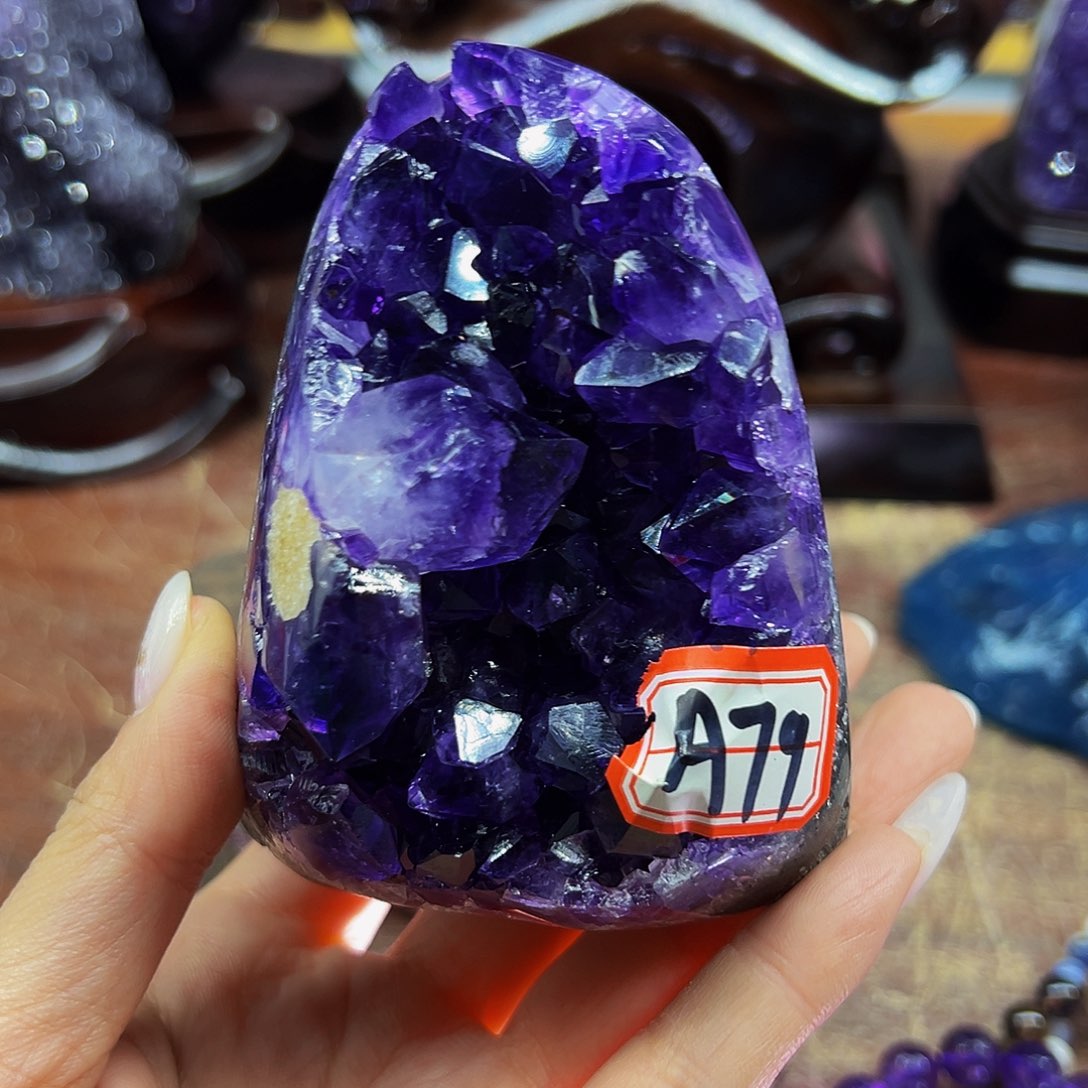 水晶大型摆件未镶嵌