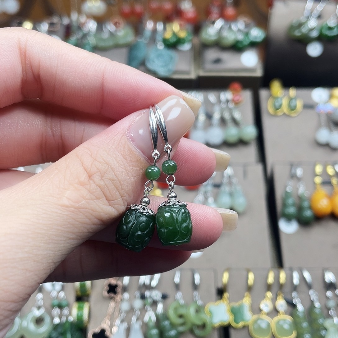 和田玉银S925镶嵌耳饰