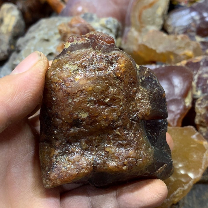 玛瑙/玉髓原石镯子未镶嵌坐**起