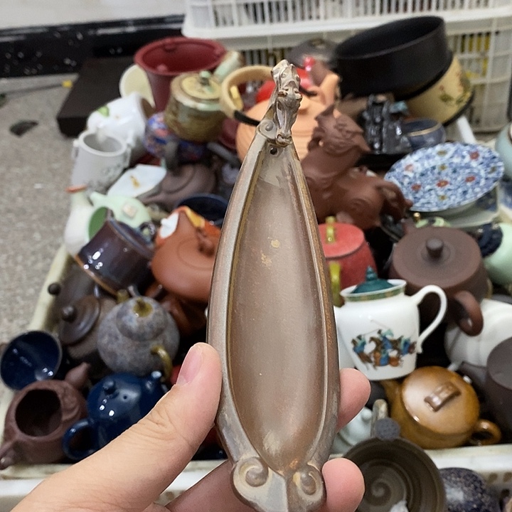 陶瓷艺术品及陶瓷壶