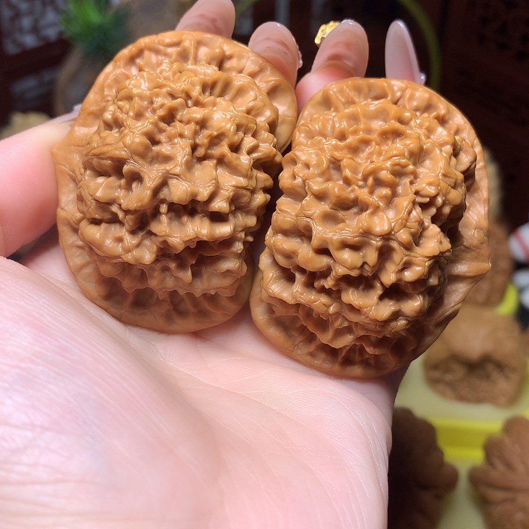 文玩核桃吊坠麒麟纹大官帽54全品精品