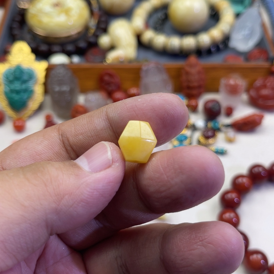 吃***去琥珀未镶嵌珠宝奇石35