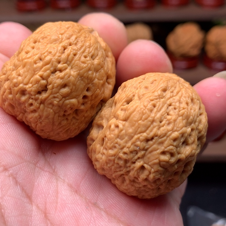 文玩核桃吊坠元宝蟾