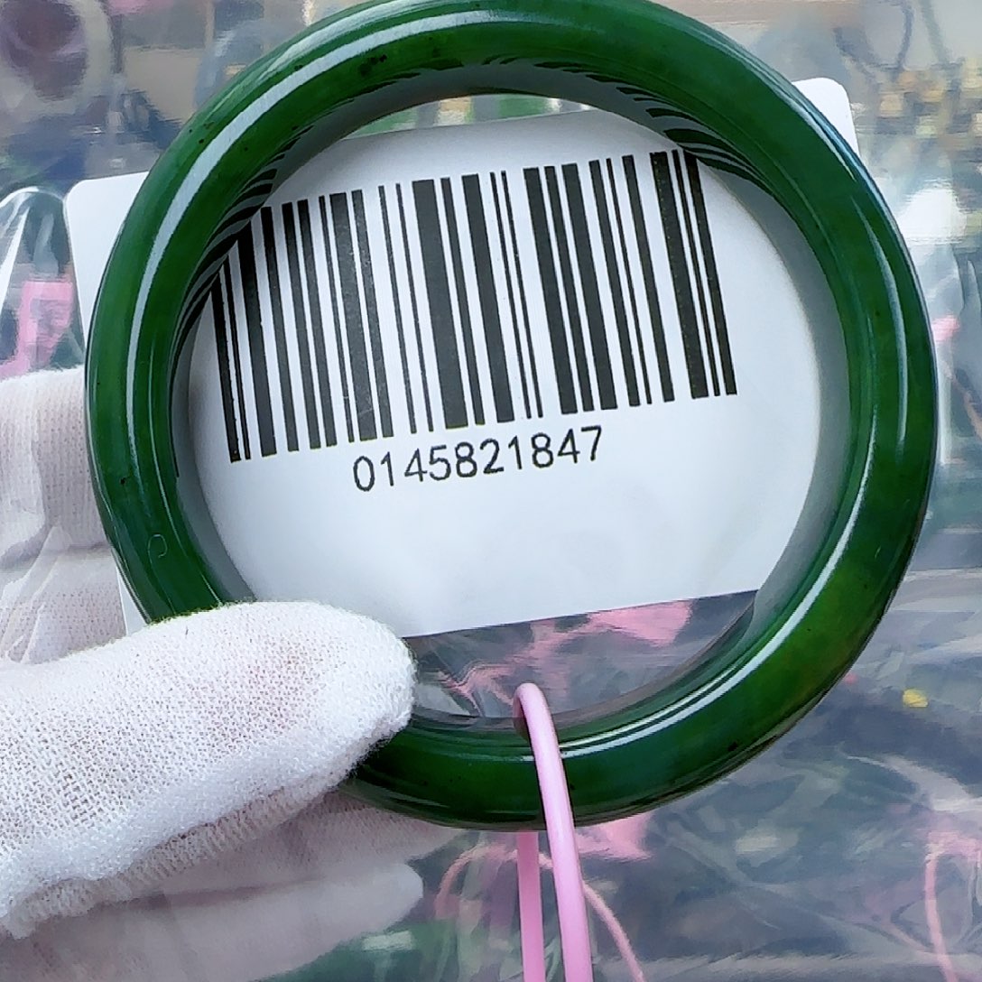 和田玉（碧玉）手镯未镶嵌包容60