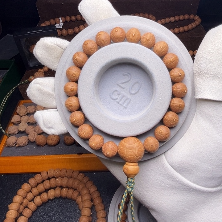 手串凤眼菩提11mm实心粉红皮