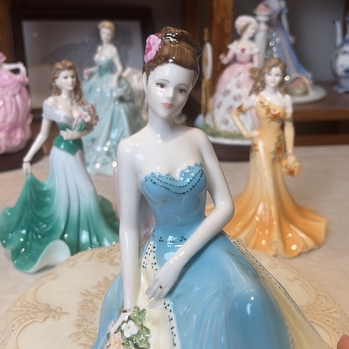 杯欧洲中古瓷器摆件