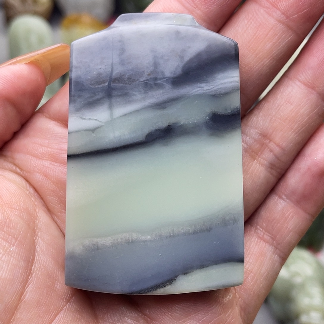 我***活和田玉未镶嵌颈饰