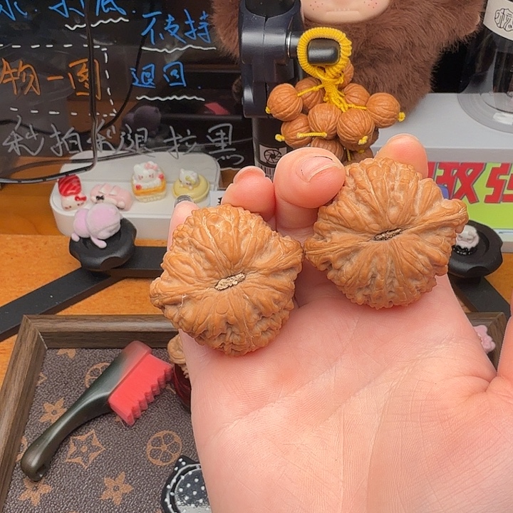 金***泽文玩核桃吊坠泥鳅背44