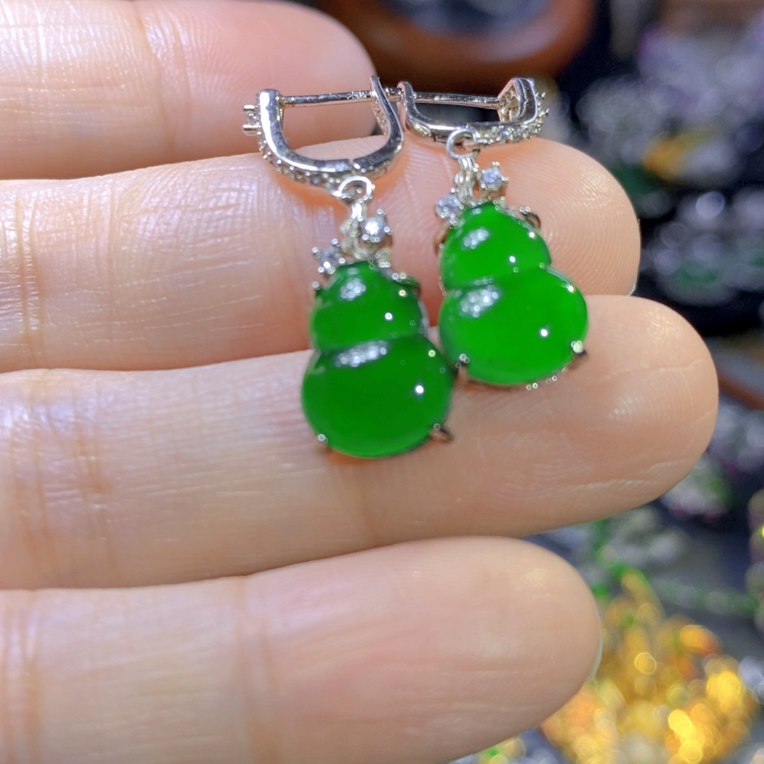 翡翠颈饰银S925镶嵌天然翡翠