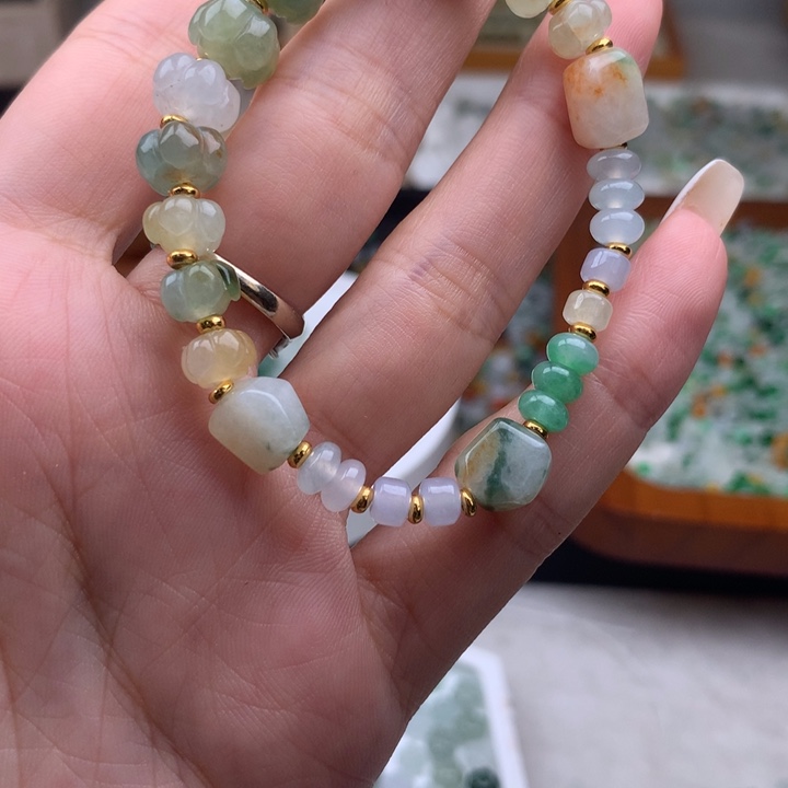 翡翠散珠布*?莲花珠手串