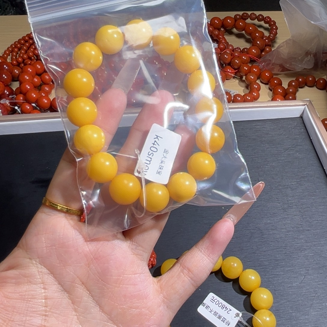 琥珀未镶嵌颈饰蜜蜡手串高高品质