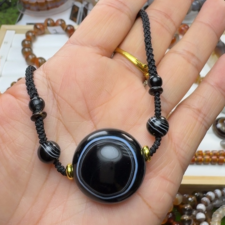 玛瑙/玉髓颈饰未镶嵌