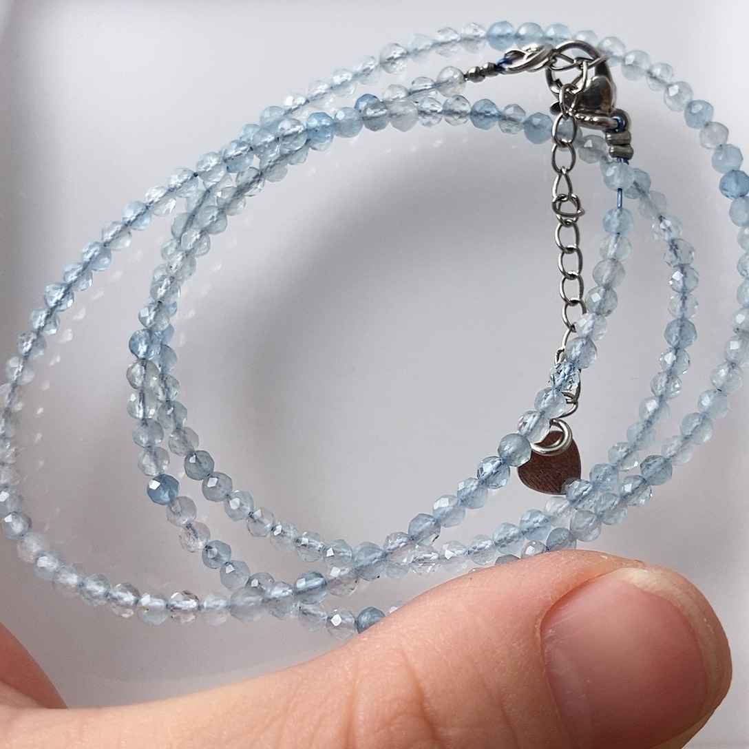 翡翠未镶嵌颈饰链子