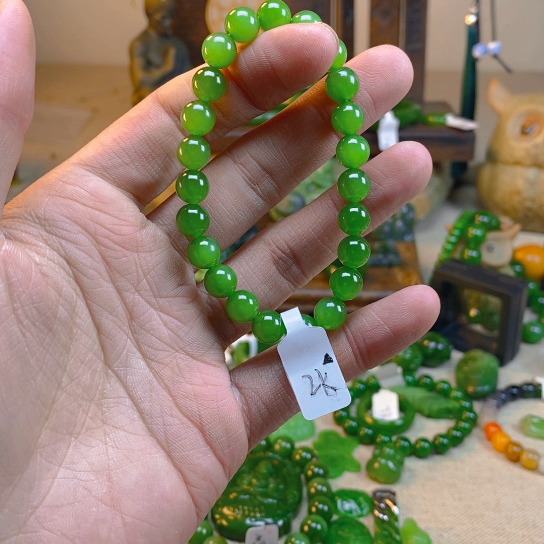 和田玉颈饰未镶嵌宝*