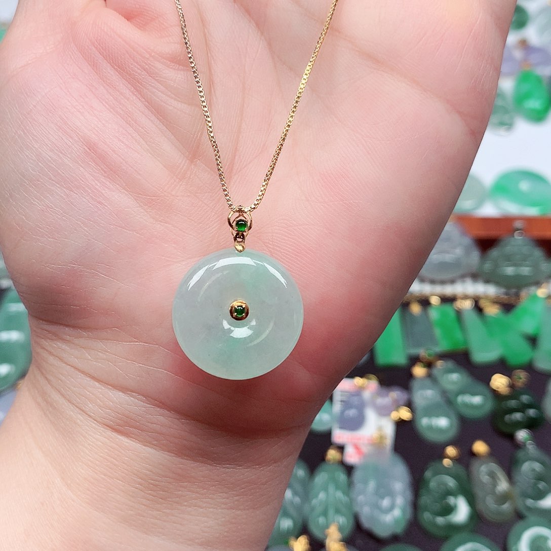 翡翠18K金镶嵌颈饰天然翡翠A货