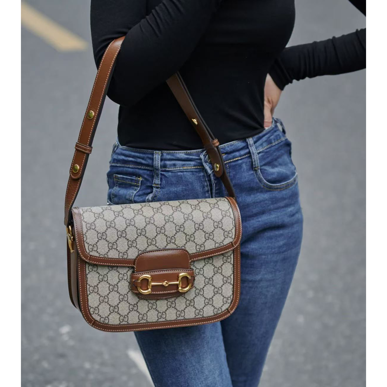 95新 GUCCI/古驰 古驰b1375棕色老花1955马鞍单肩包