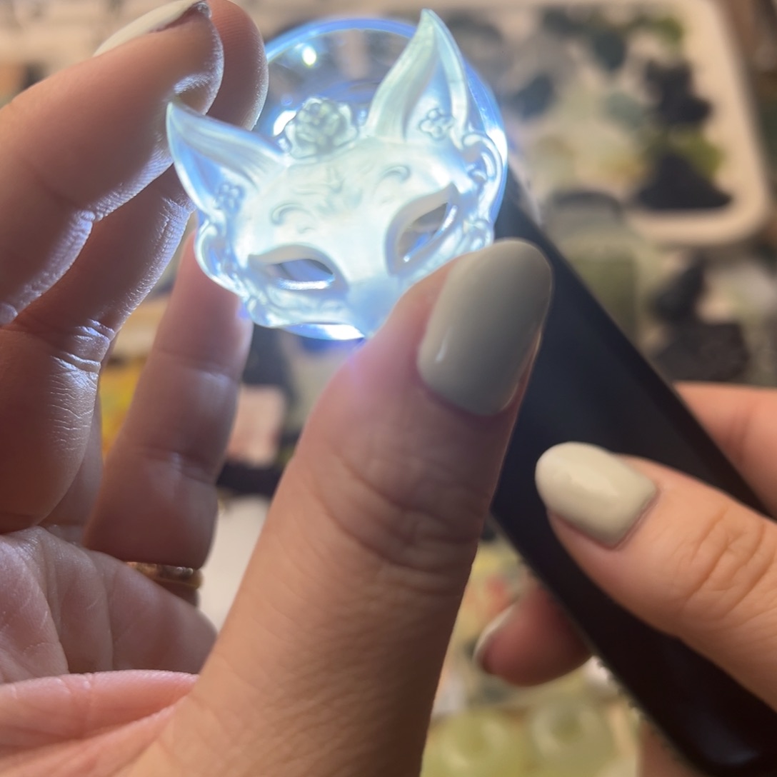 蛇纹石玉颈饰合金