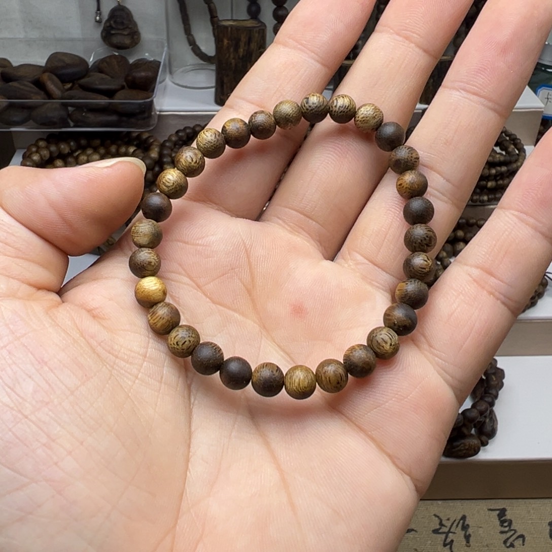 沉香沉香碎屑奇楠沉香卡6单圈