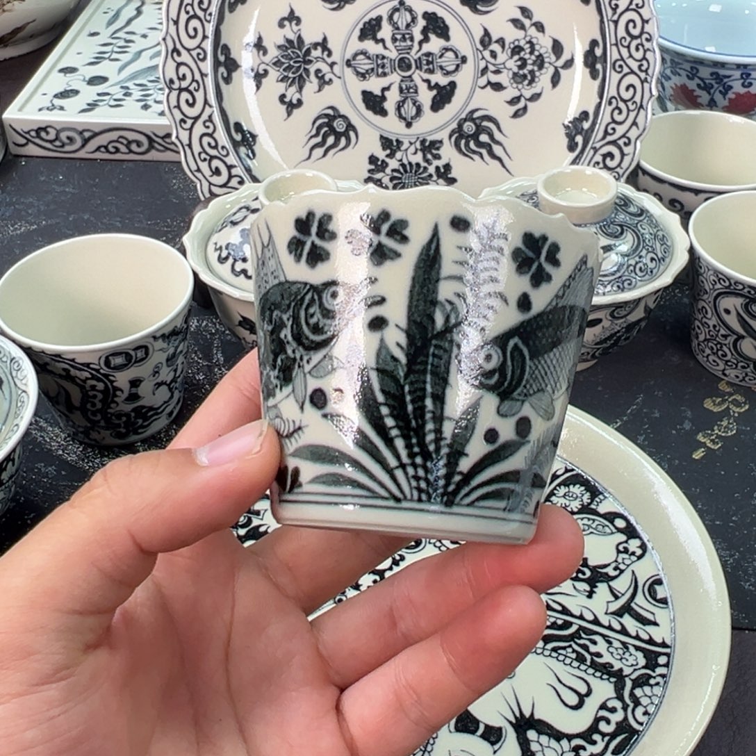 h***n陶景德镇手工手绘陶瓷
