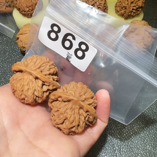 文玩核桃吊坠秦闷35