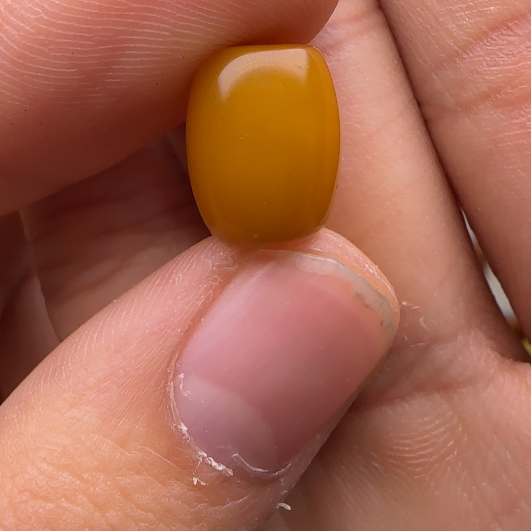 琥珀颈饰未镶嵌hhhghhhhhhghhhh