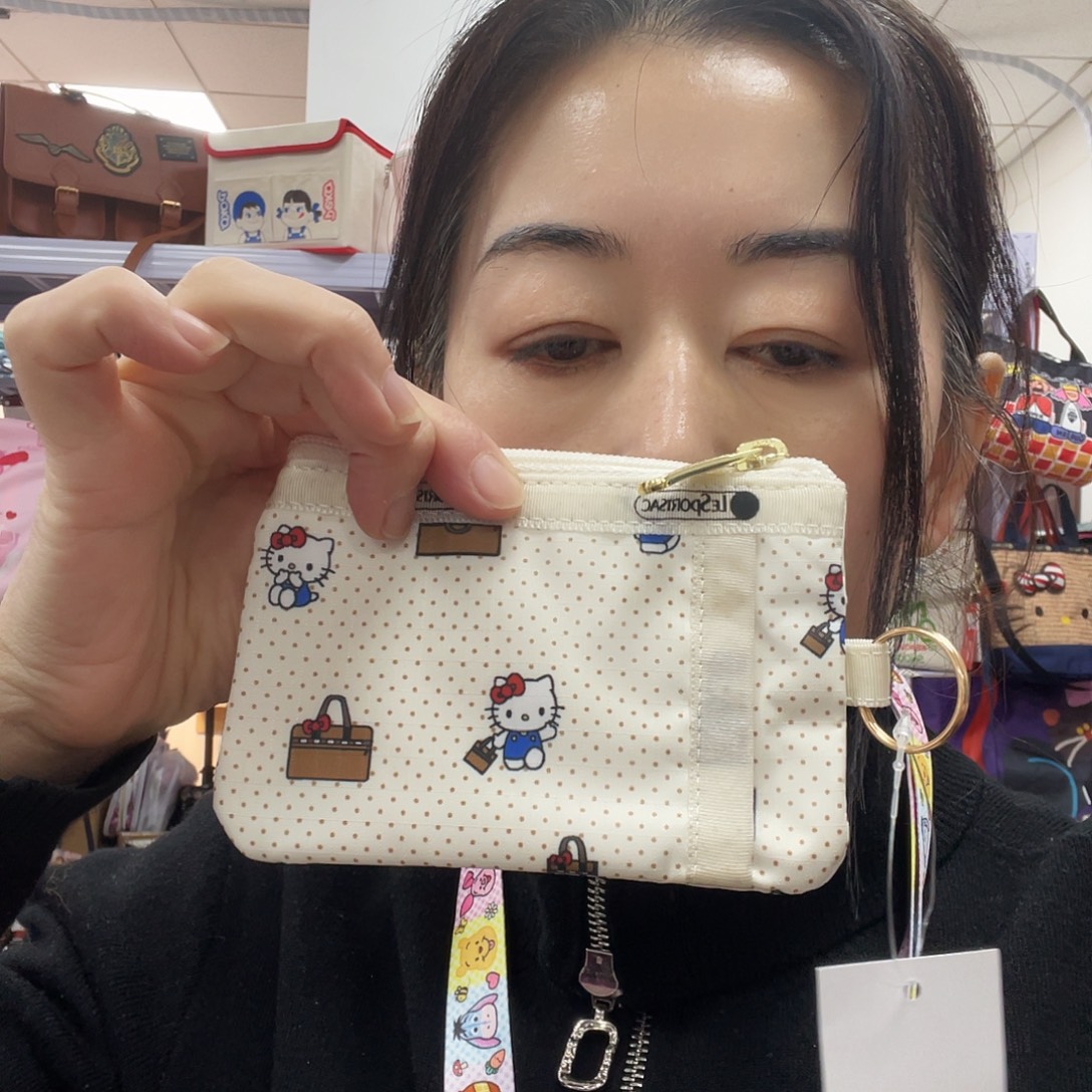 化妆包等各种产品