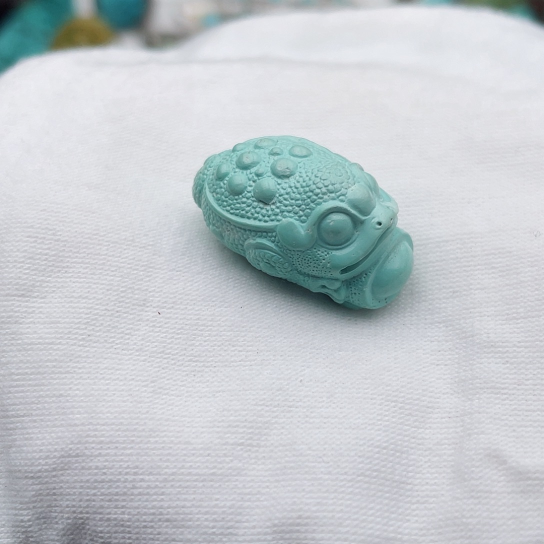 未镶嵌绿松石颈饰