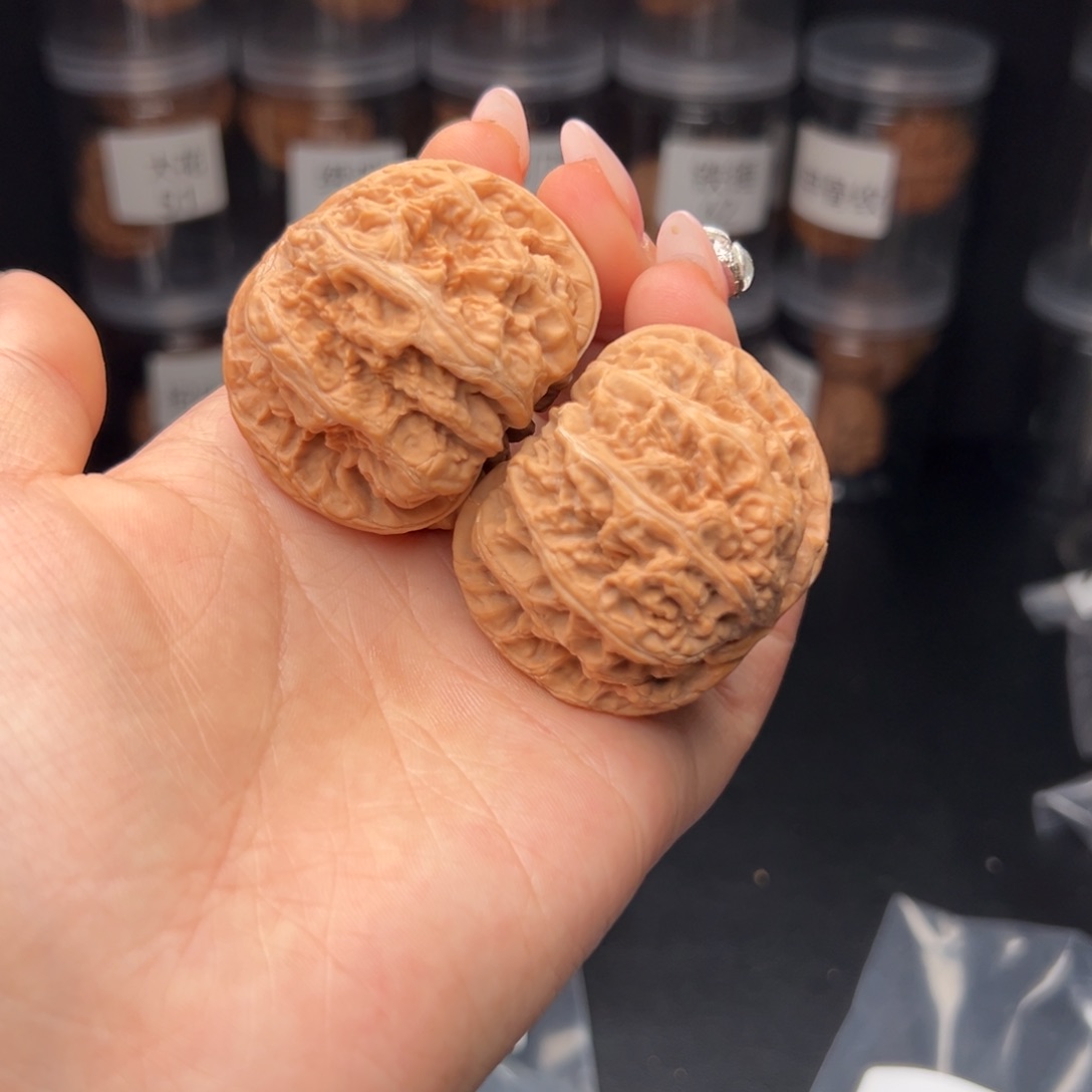 文玩核桃吊坠梦***醒大粗筋