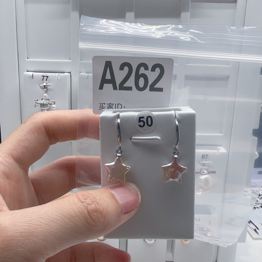 淡水珍珠颈饰合金