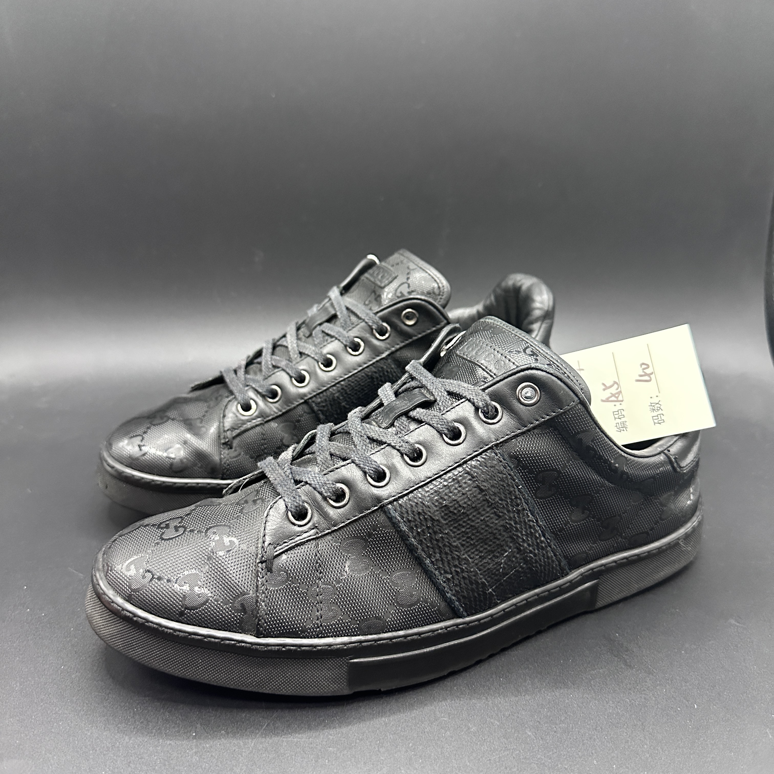 95新 GUCCI/古驰 男士时尚百搭黑武士LOGO满印休闲板鞋40码 xh019