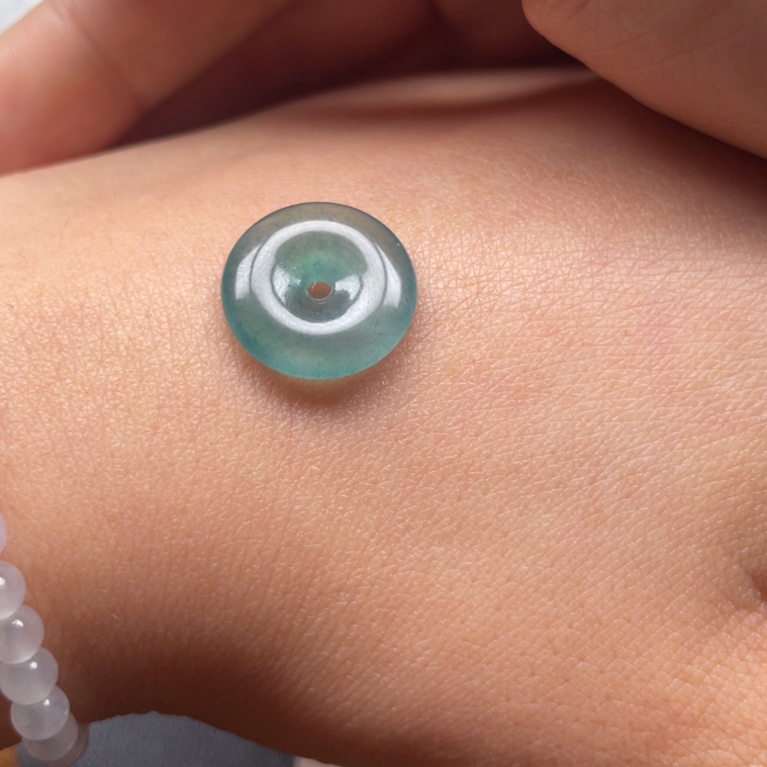 翡翠散珠冰蓝平安扣