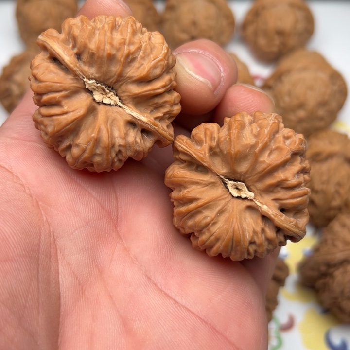 文玩核桃把件凹底40