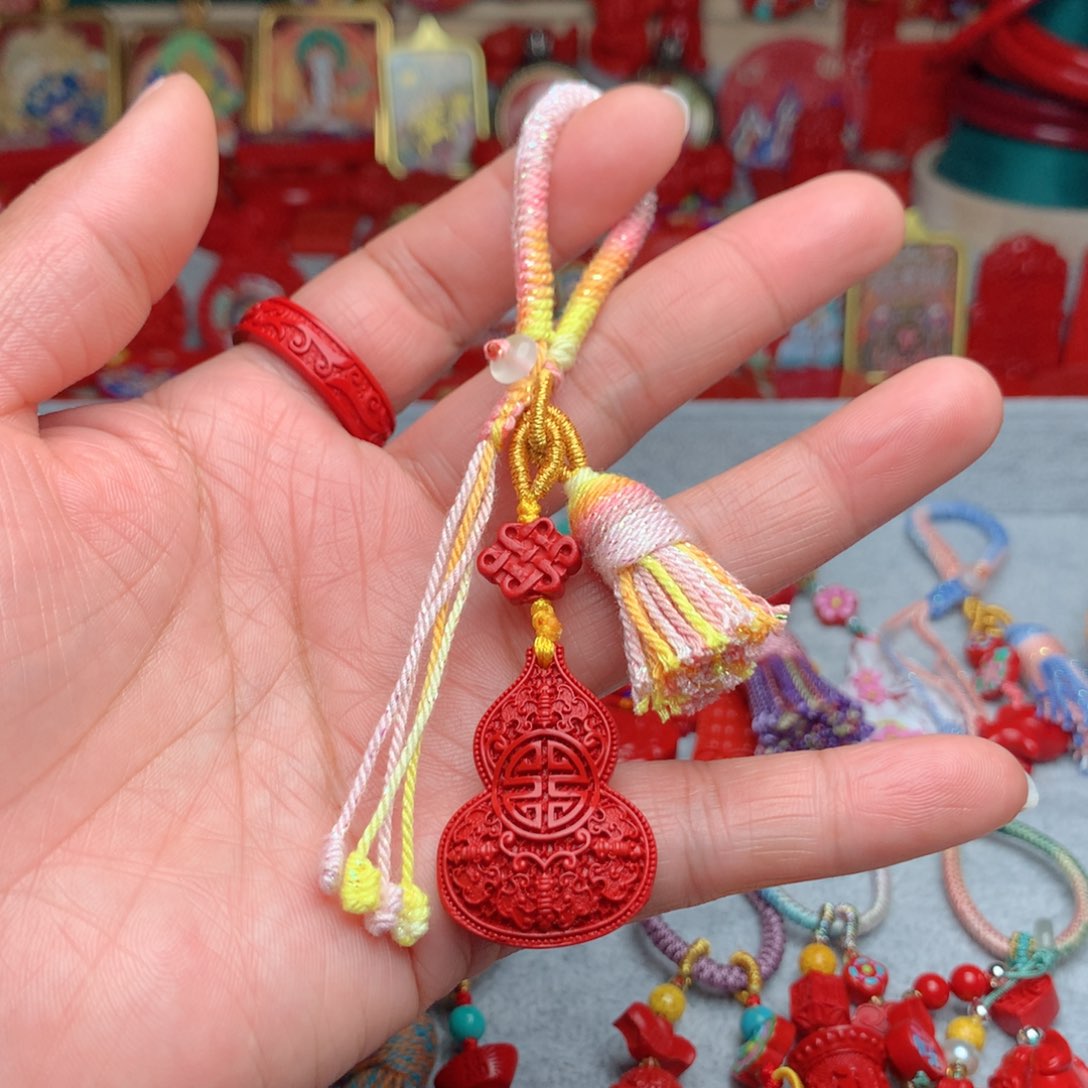 天然辰砂工艺品朱砂钥匙扣包包挂