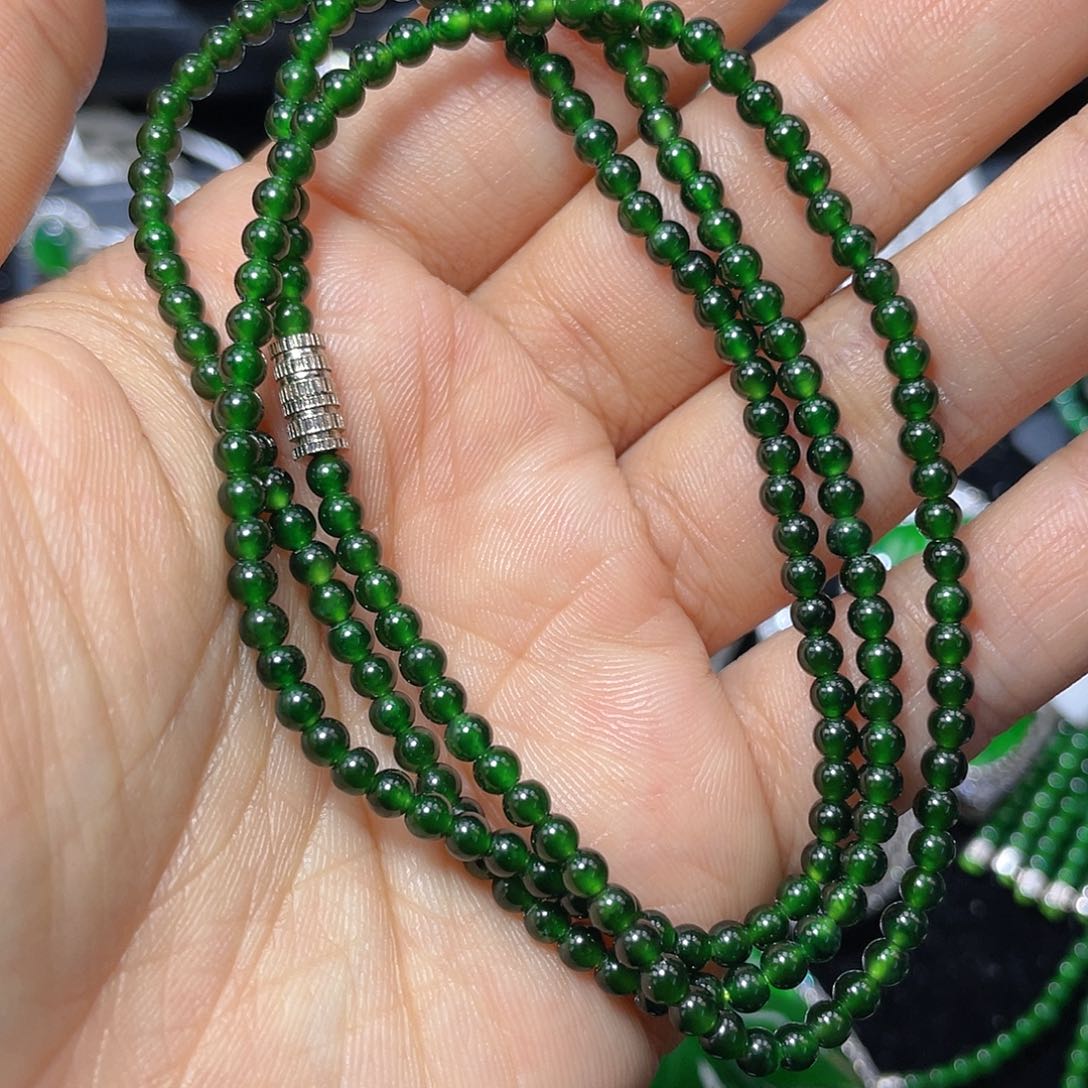 翡翠颈饰未镶嵌放*翡翠