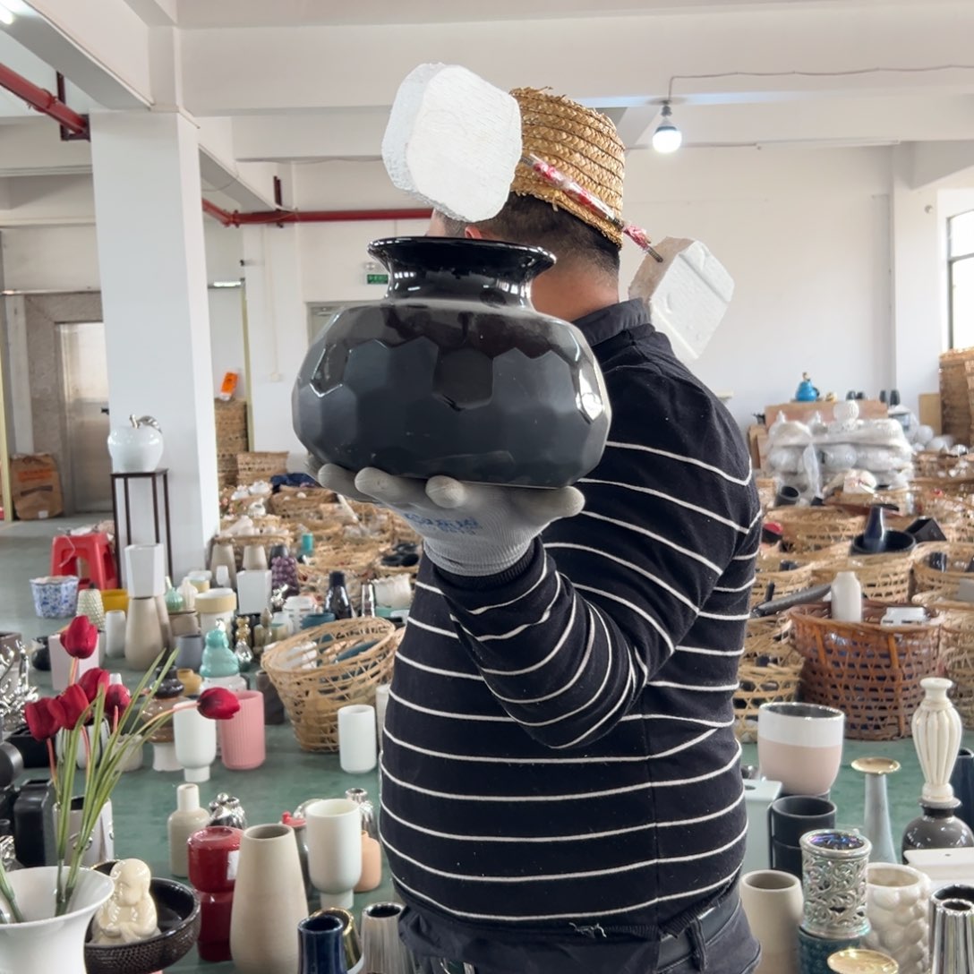 摆件13 号高中低温陶瓷瓶（部分微瑕）