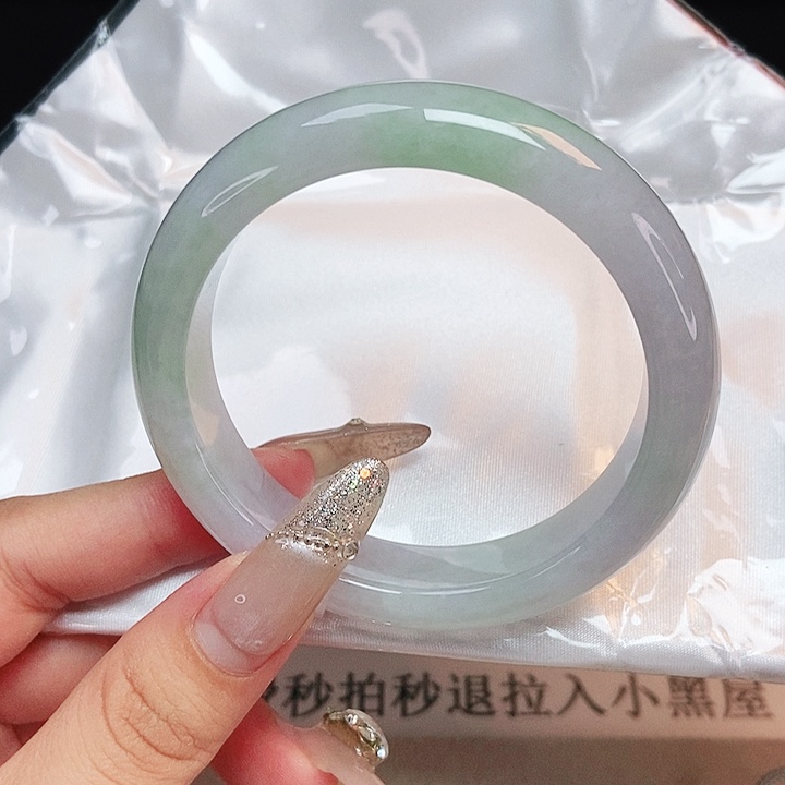 翡翠手镯未镶嵌正圈54.55