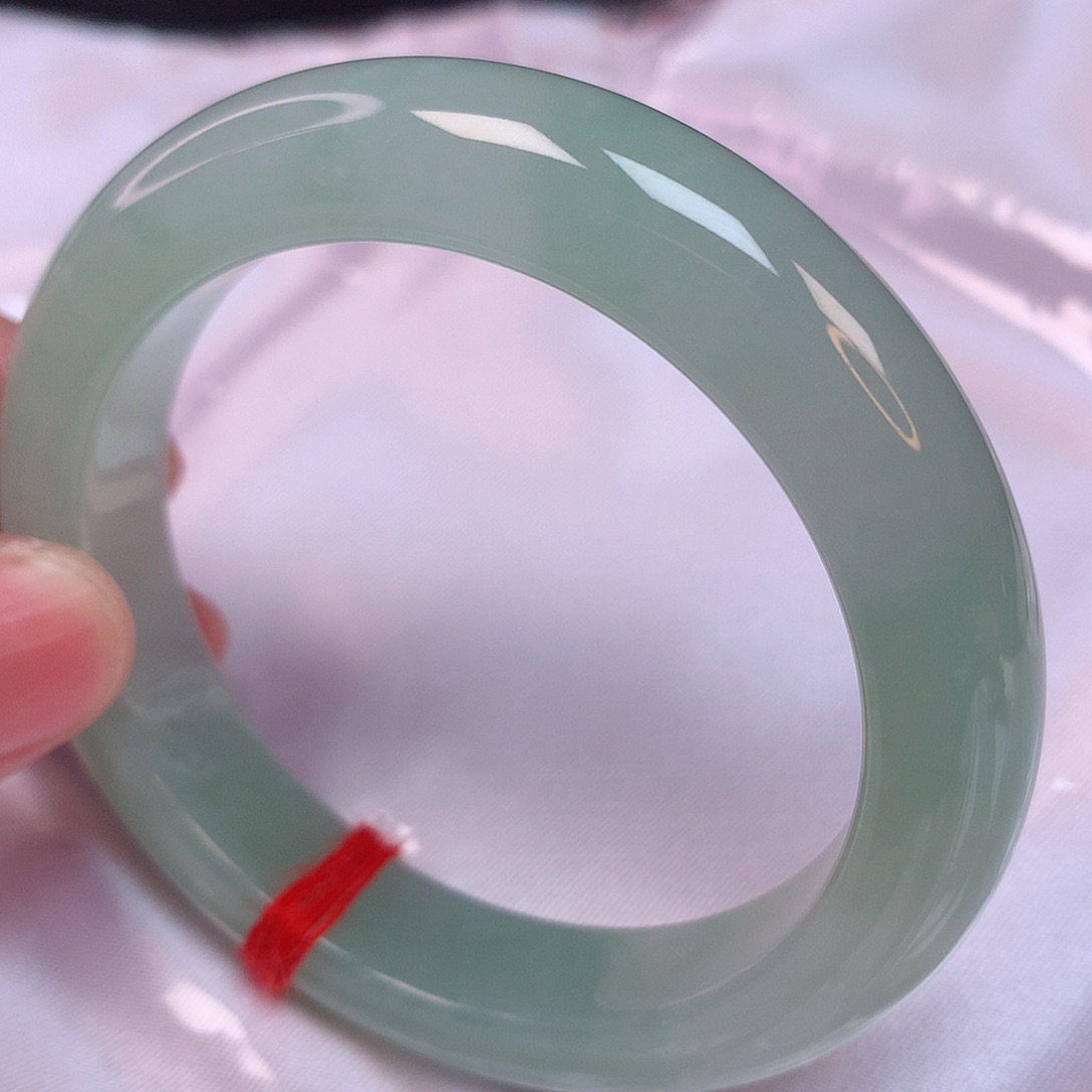 翡翠手镯（圆镯）未镶嵌52