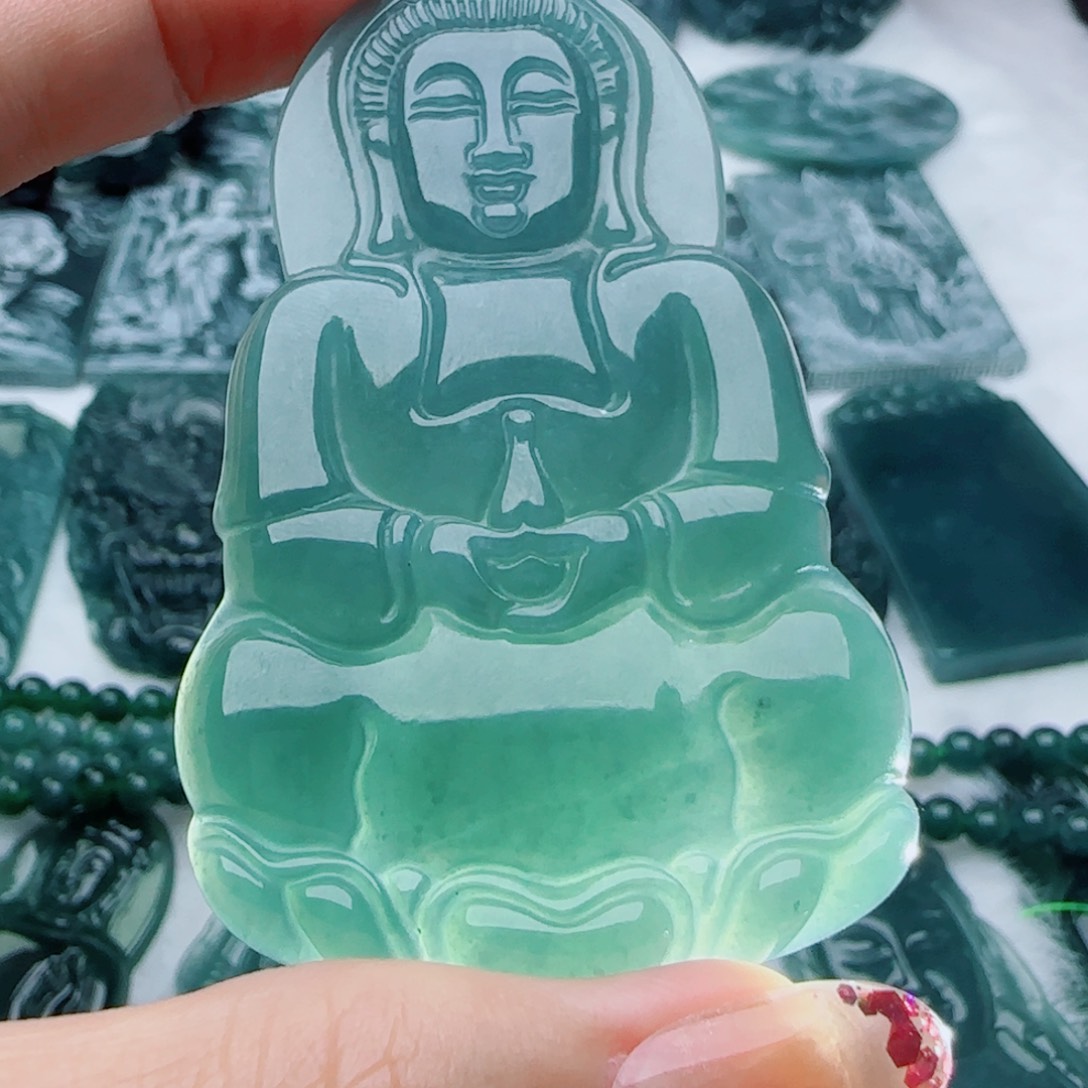 颈饰未镶嵌翡翠多样性发货天然的A货翡翠