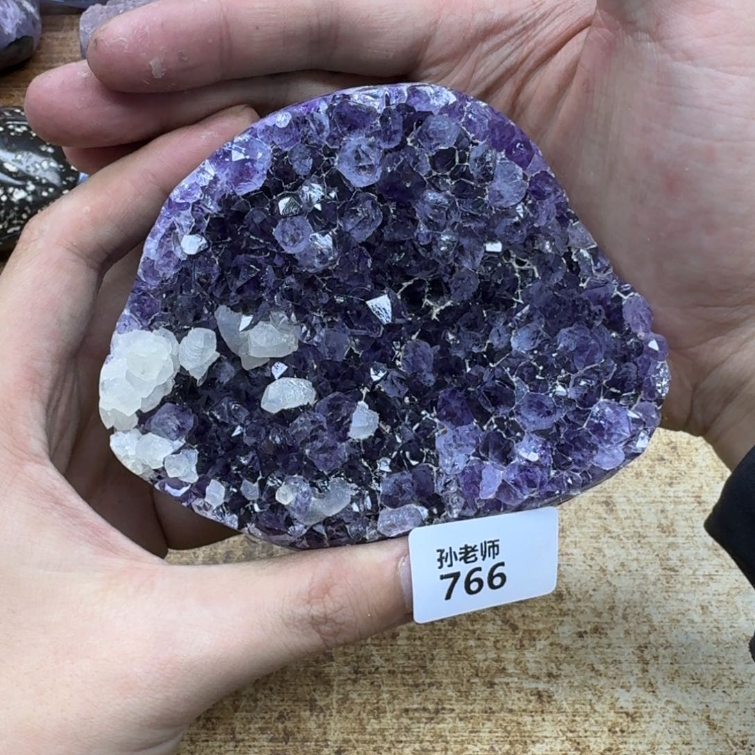 紫晶大型摆件（非配饰）未镶嵌