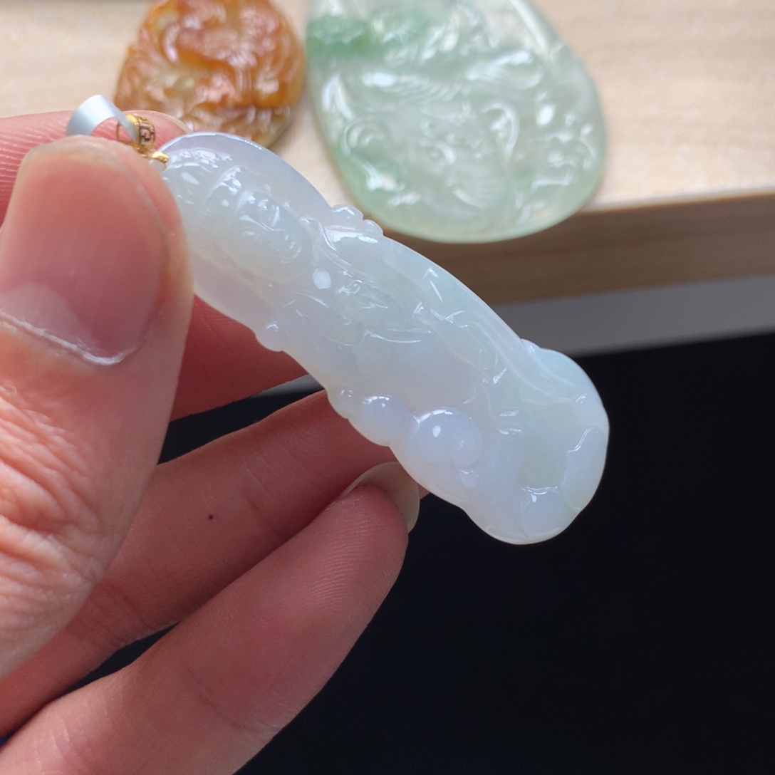 颈饰未镶嵌翡翠吊坠