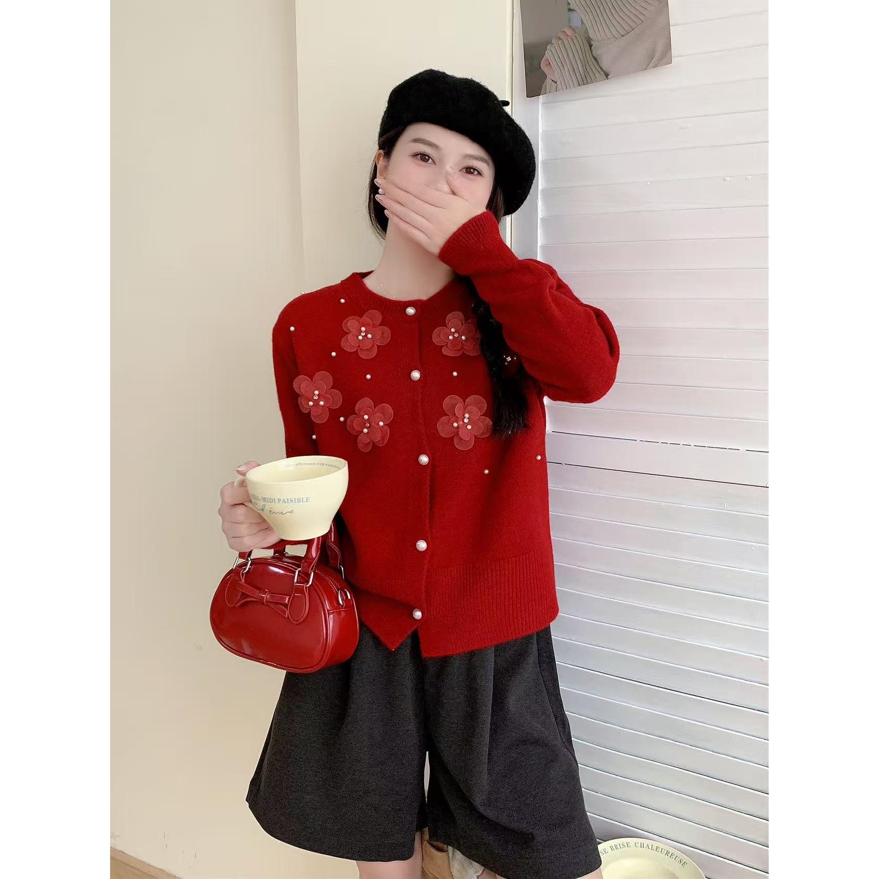 甜美立体花朵重工钉珠软糯毛衣女春秋2025慵懒风减龄单排扣针织衫