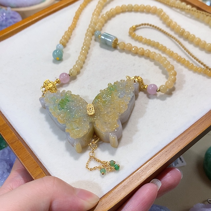 翡翠未镶嵌颈饰翡翠吊坠