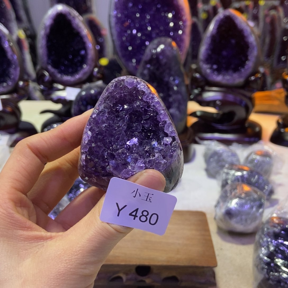 水晶摆件未镶嵌徐***姐摆件