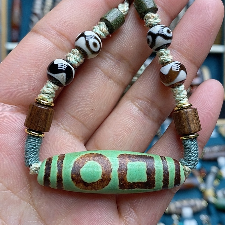 玛瑙/玉髓颈饰合金