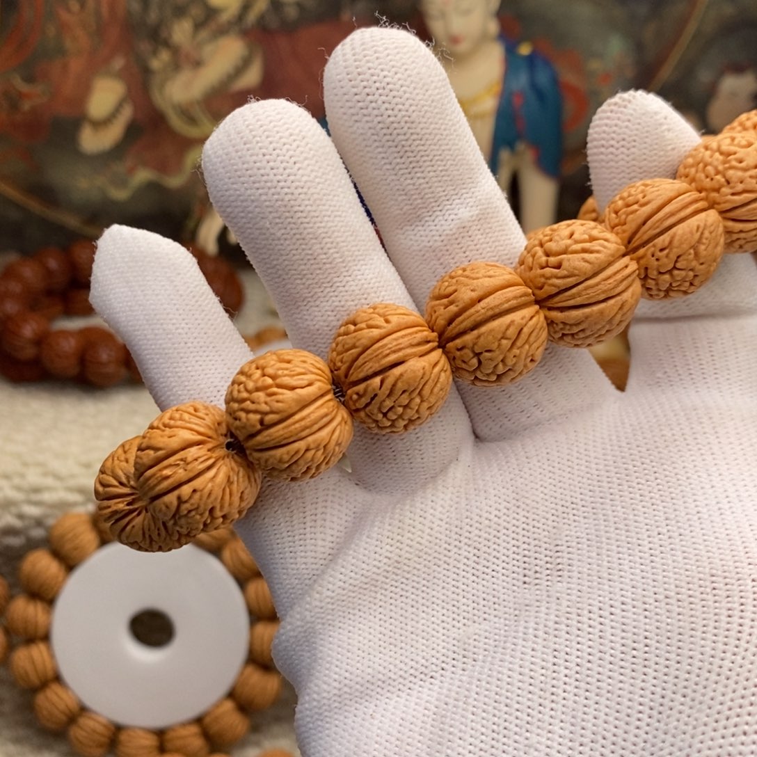 晖***桃核吊坠龙珠手串