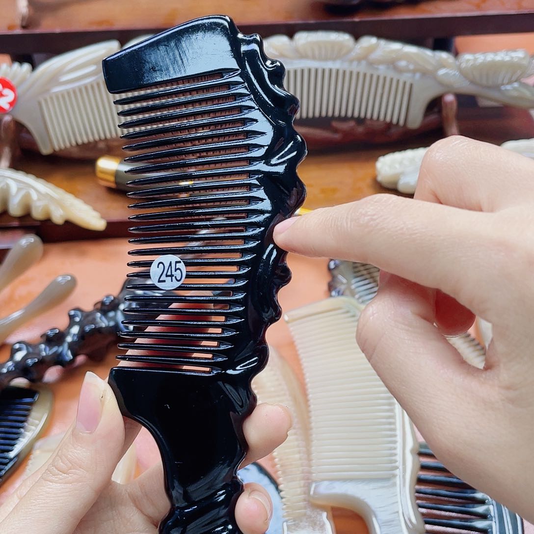 纯手工制作牛角梳245
