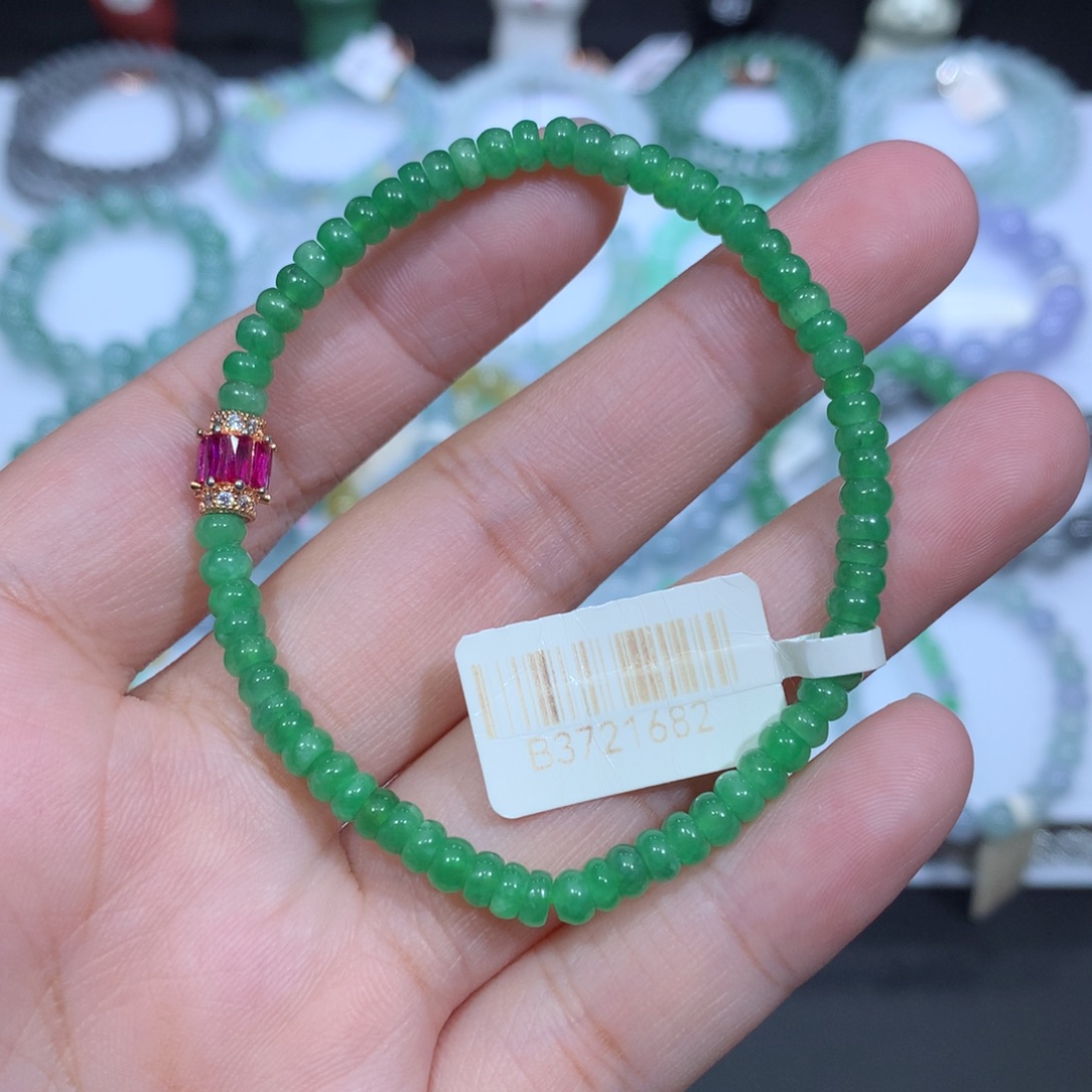 未镶嵌手串翡翠天然