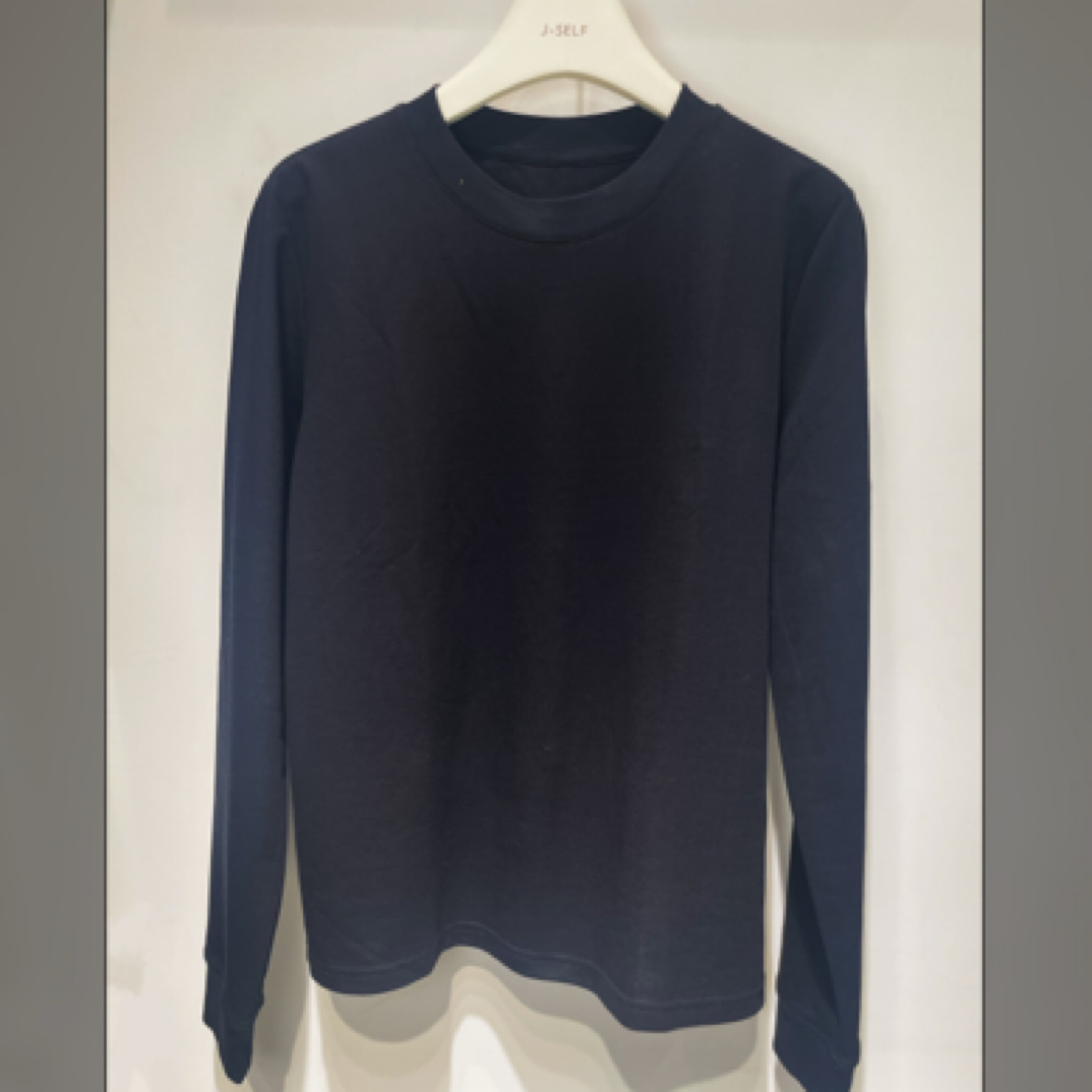 极简黑色小衫长袖